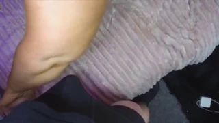 Слатті BBW Mia MILF отримує гарячий заряд на обличчя