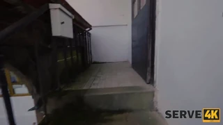 SERVE4K. جلسه سر داغ در مهمانخانه چک