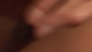 Velho Alemão Luta pra Meter na Buceta Apertada da Novinha Tailandesa 18+