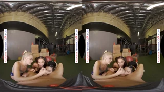 健身房金发三人组翘臀骑乘你大屌VR