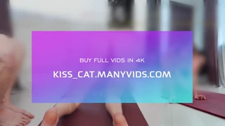 Kiss Cat ia anal prima dată și ejaculează intens, nu vei crede