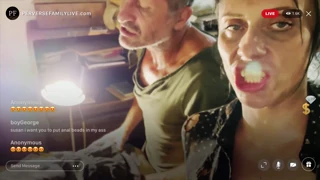 Annina hardcore analna krema v lezbični orgiji