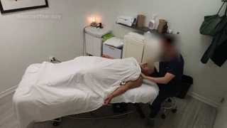Jessica, aluna negra curvilínea, ansiava por massagem privada intensa