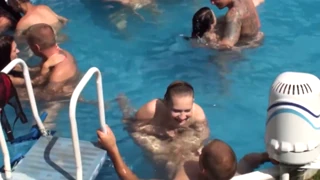 Yo, willst du der wilden Sommer Sündiger Party in Vol.4 mit Outdoor Orgy Vibes beitreten?