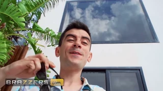Mariana Martix's Boyfriend Isn't In The Mood But Luckily Jordi Is More Than Happy To Satisfy Her Deep Emotional Desires - Brazzers