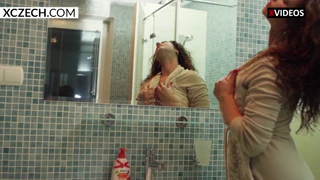 Lihat MILF Seksi Menggoda Kamar Mandi Panas Basah