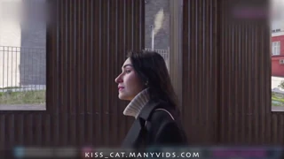 Рисковано анално на открито с руска студентка завършва с кумулационна разходка на публична улица