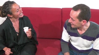 Yo, upravo sam upoznao novu susjedu i stvari su postale pikantne 😜