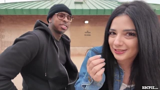 Wow, Vanessa Marie nunggang BBC nalika bojone nonton!
