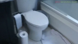 PAWG cu tite mari și fit își provoacă masculul bine dotat la acțiune
