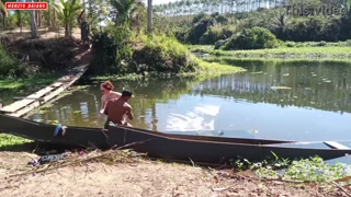 Barco abandonado vira festão de creampie interracial BBC com lambida no cu e gozadas nos peitos naturais