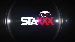 Hei, această puicuță drăguță are nevoie de lecții de sex anal acum