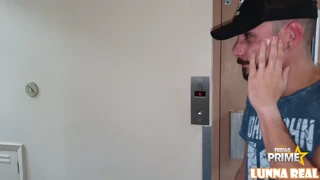 Neighbor Novinha Gostosa Seduces Gogo Perseu in Kitchen Encounter