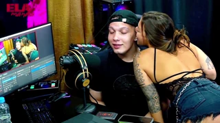 Damianas Sensuelle Dans Efterlader Ruan Chokeret af Lyst på Pápum no Barraco Podcast