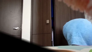 Kamera Tersembunyi Dengan Rakan Sebilik Argentina Keluar Dari Mandi 😲