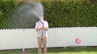 Wow, kolla CUHE-018 Karen Hayama i den erotiska baddräkten! Hur het är hon?