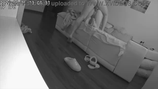 Vídeo vazado de esposa traidora pega com amigo íntimo