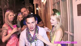 Sızan Mardi Gras orgi partisi grup oral seksleri gördün mü?