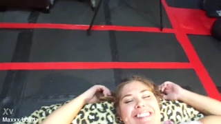 Rubey Reyes první porno faciol na Maxxx Loadz amatér hardcore