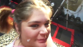 Rubey Reyes første pornofacial på Maxxx Loadz amatør hardcore