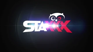 Gadis pirang alami 18+ pamer memek ketat siap dihajar keras