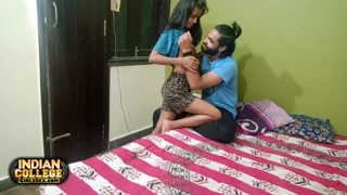 واؤ، رس دار 18 سالہ پتلی دسی گرل فرینڈ کو انڈین ہنک نے رگید چودائی دی