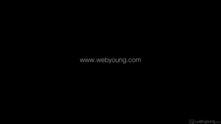 维罗妮卡·拉德克和梅根·萨利纳斯巨乳18+女同志户外舔奶